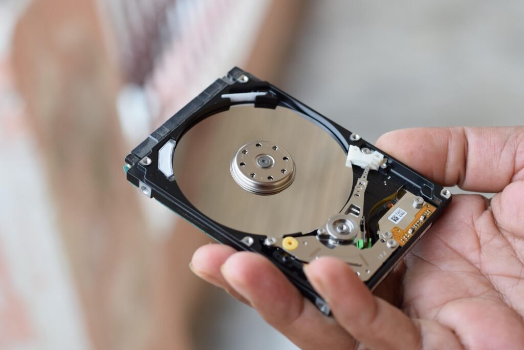 megabytes to gigabytes data storage conversion concept
